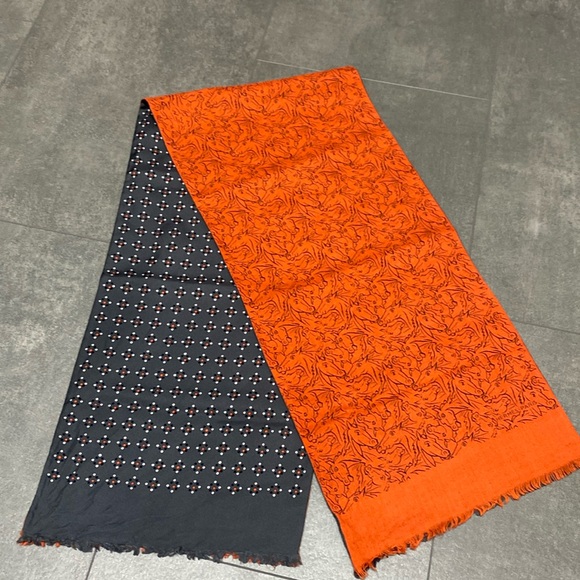 Authentic Hermes Silk and Cashmere Skinny Stole - Picture 1 of 3